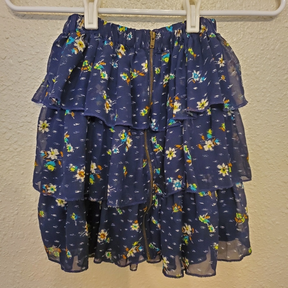 Mossimo tiered ruffle zip down front skirt